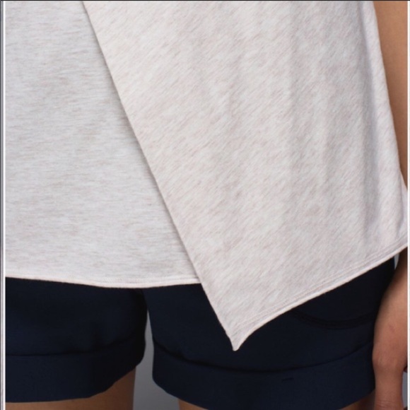 Lululemon To Class Tee, with A-symmetric Front - Picture 6 of 6
